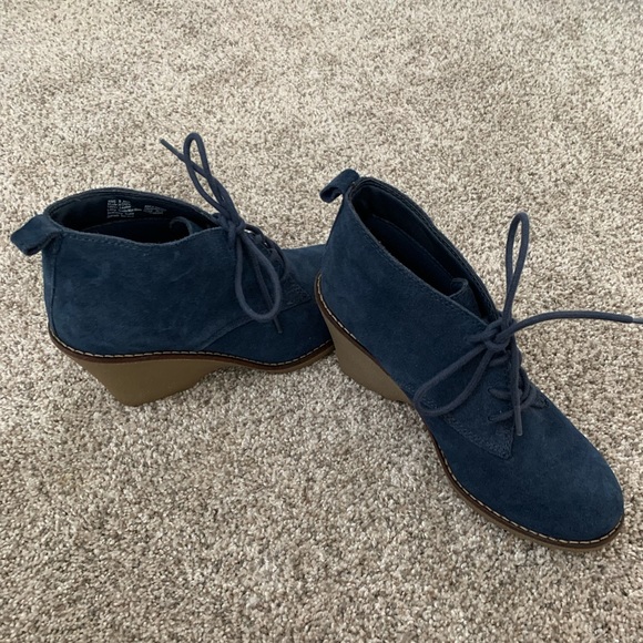 Blue Wedges - Picture 2 of 2